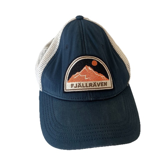 Fjallraven Other - Fjallraven Snapback Hat for Hiking Size S/M Trucker Cap